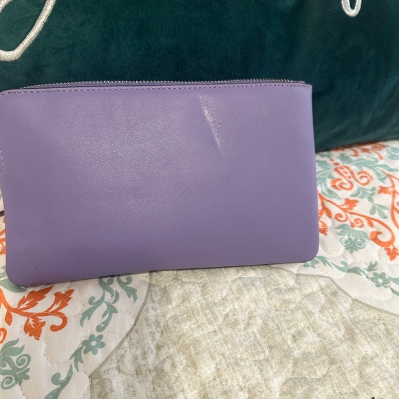 Coach CR392 Large Corner Zip Wristlet - Picture 2 of 2